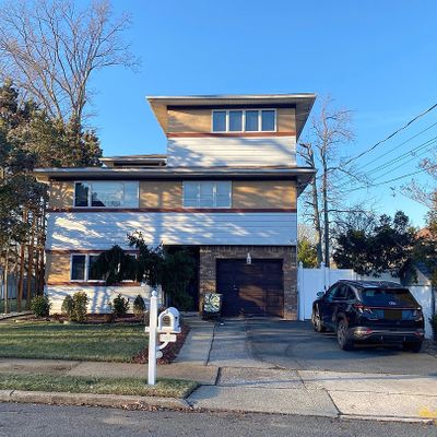 63 Mosely Ave, Staten Island, NY 10312