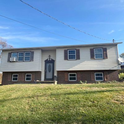 6322 Ridgeview Ave, Monongahela, PA 15063