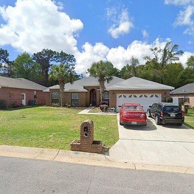 6323 Summer Lakes Ln, Pensacola, FL 32504