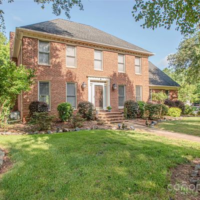 6325 Dovefield Rd, Charlotte, NC 28277