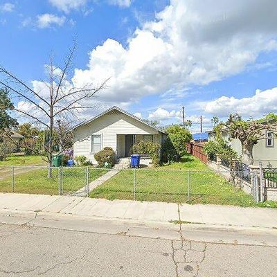 635 2 Nd St, Parlier, CA 93648