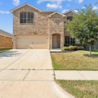 636 River Rock Dr, Azle, TX 76020