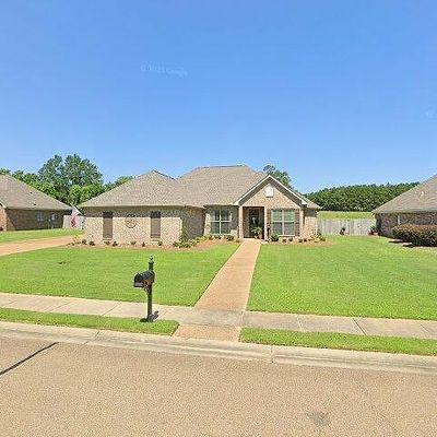 639 Tucker Xing, Brandon, MS 39042