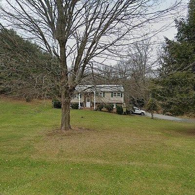 64 Clark Rd, Sussex, NJ 07461