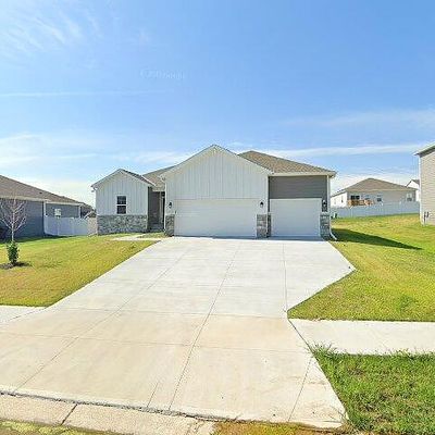 6411 Kyla Dr, Omaha, NE 68157