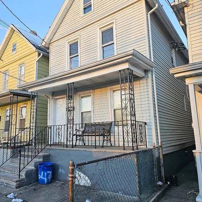 647 State St, Perth Amboy, NJ 08861