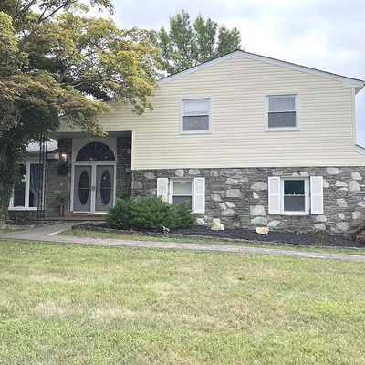 648 Killdeer Ln, Huntingdon Valley, PA 19006