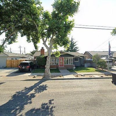 651 N 3 Rd Ave, Oakdale, CA 95361