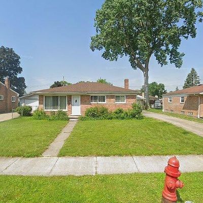 6541 Cadillac St, Garden City, MI 48135