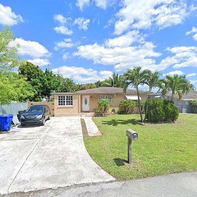 6541 Fletcher St, Hollywood, FL 33023