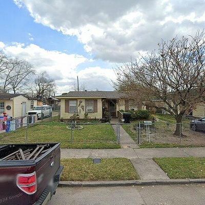 6622 Moss Rose St, Houston, TX 77087