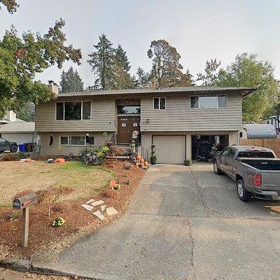 6650 Buckingham Dr, Gladstone, OR 97027