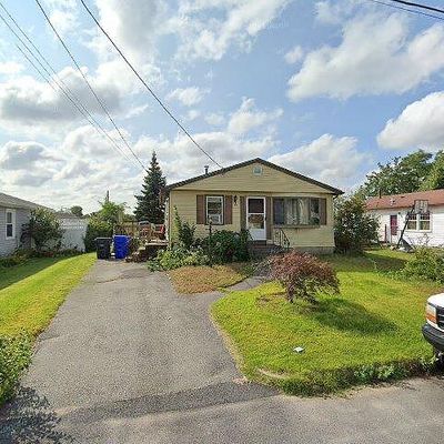 67 Seabiscuit Pl, Pawtucket, RI 02861