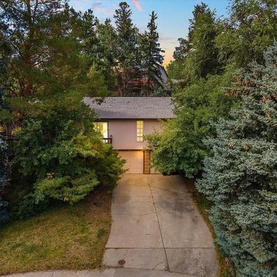 6710 Van Gordon St, Arvada, CO 80004