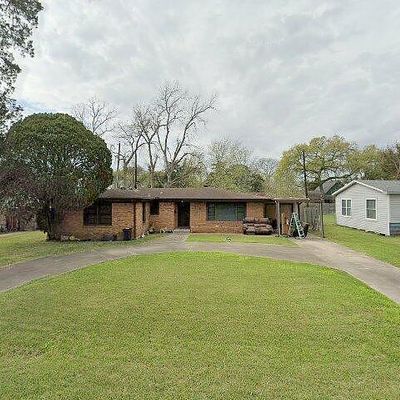 6718 W Bayou Dr, Hitchcock, TX 77563