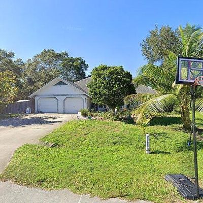 673 Carnival Ter, Sebastian, FL 32958