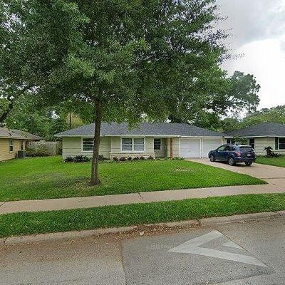 5805 Grape St, Houston, TX 77074