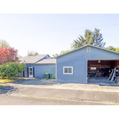 589 Ivy St, Florence, OR 97439