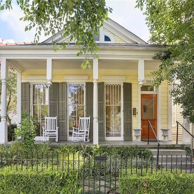 5959 Laurel St, New Orleans, LA 70115