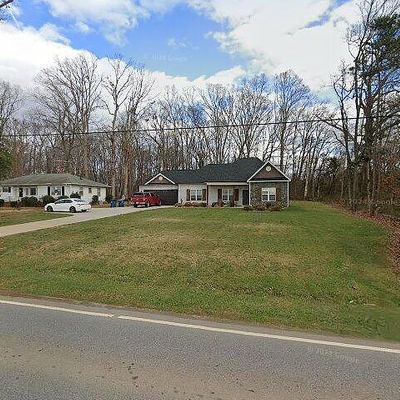 5986 Summit Ave, Browns Summit, NC 27214