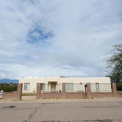 5983 E Farmstead Dr, Tucson, AZ 85756