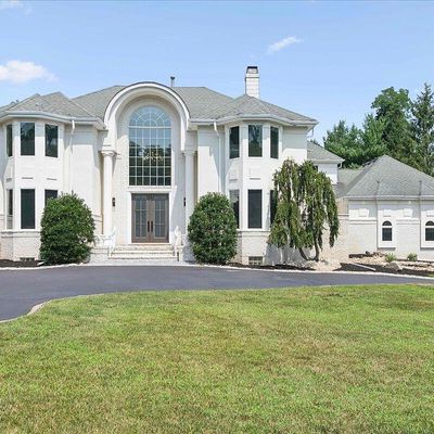 6 Canby Dr, Colts Neck, NJ 07722