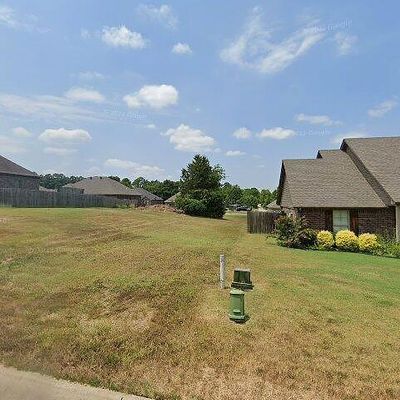 601 Wycliffe Dr, Searcy, AR 72143