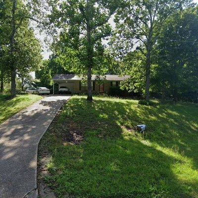 605 Parkburg Rd, Pinson, TN 38366