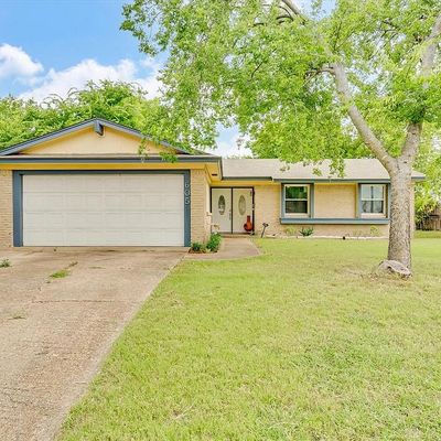 605 Yale Dr, Lancaster, TX 75134