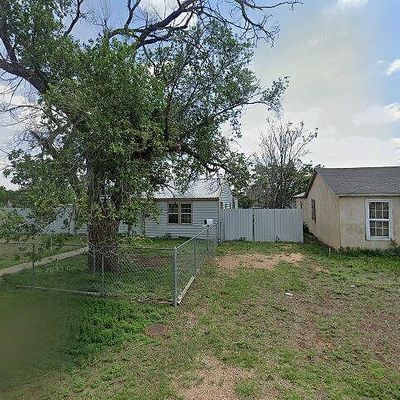 609 W 19 Th St, Plainview, TX 79072