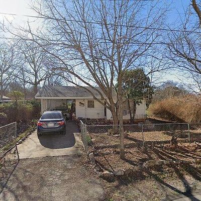 609 Short St, Kerrville, TX 78028