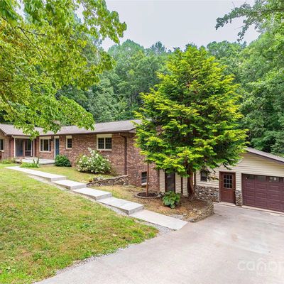 61 Chukkar Trl, Hendersonville, NC 28792