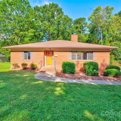 61 Winecoff Avenue, Concord, NC 28025