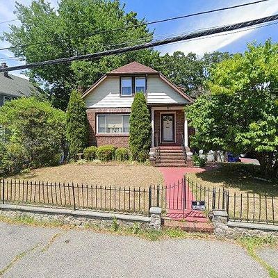 61 Woodard Rd, West Roxbury, MA 02132