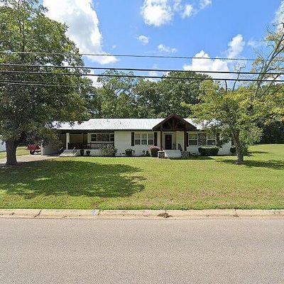 610 Cleveland St, Headland, AL 36345