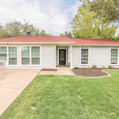 7153 Newcastle Pl, North Richland Hills, TX 76182