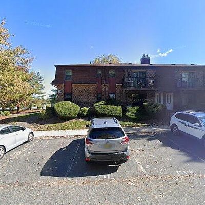 716 Yorkshire Dr, Flemington, NJ 08822