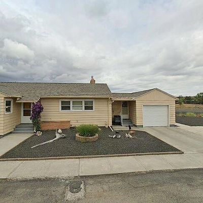 717 E 2 Nd Ave, Odessa, WA 99159