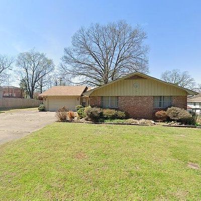 717 N Oklahoma Ave, Tahlequah, OK 74464