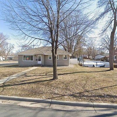 736 3 Rd Ave E, Shakopee, MN 55379