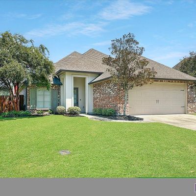 7367 Estelle Dr, Denham Springs, LA 70726