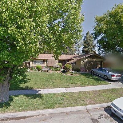 7396 N Farris Ave, Fresno, CA 93711