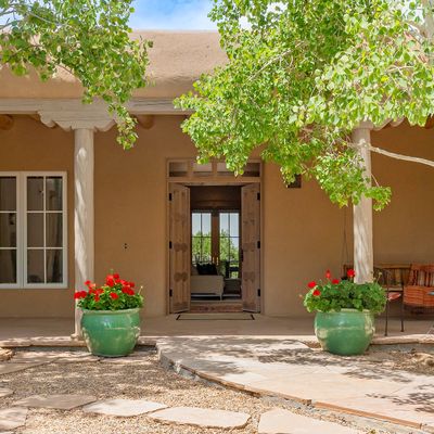 741 Placita Santa Fe, Santa Fe, NM 87505