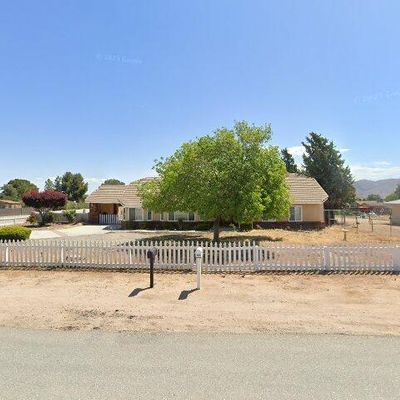 7475 Langdon Ave, Hesperia, CA 92345