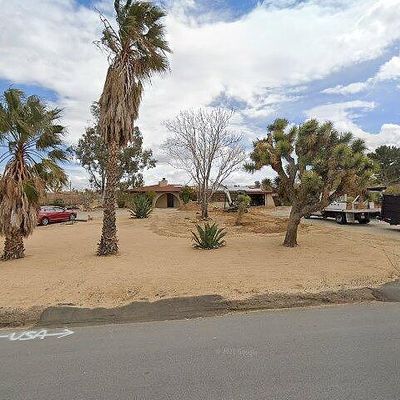 7475 Warren Vista Ave, Yucca Valley, CA 92284