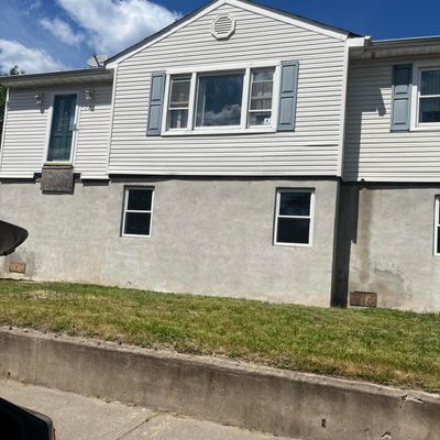 75 Center Ave, Keansburg, NJ 07734