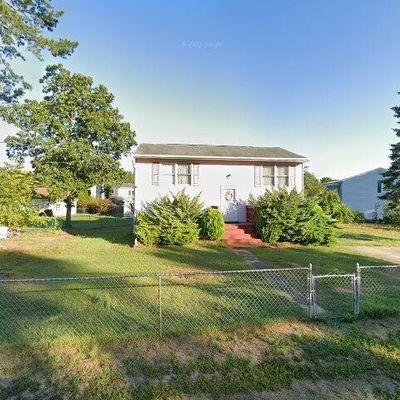 75 Tensaw Dr, Browns Mills, NJ 08015