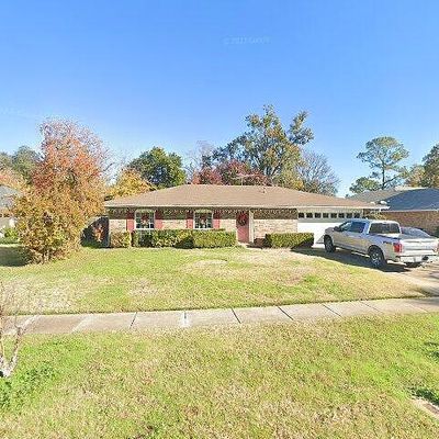 7553 Millbrook Dr, Shreveport, LA 71105