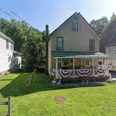 76 Ft Johnson Ave, Fort Johnson, NY 12070