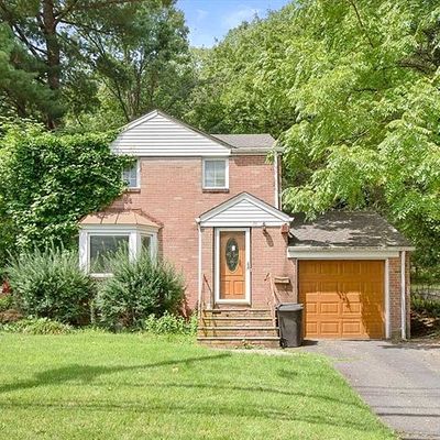 76 Hillside Ave, Westwood, NJ 07675